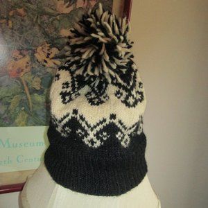 Nordic Fair Isle Black & Cream Cozy Warm Knit Pom Pom Ski Beanie Hat ~ OS